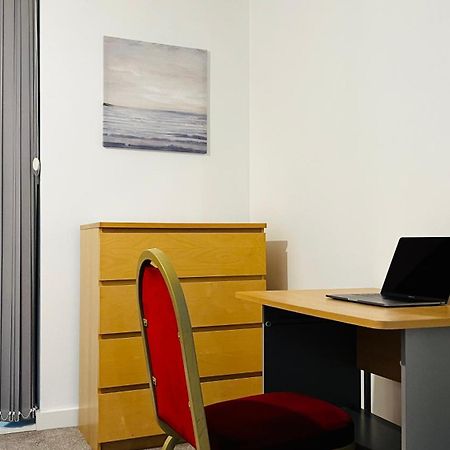 Last-Minute Specials L Book It Now L Sleeps Up To 4 L 2 Bed 2 Bath - Gym - Prime Birmingham Location L Jvt Short Lets ภายนอก รูปภาพ
