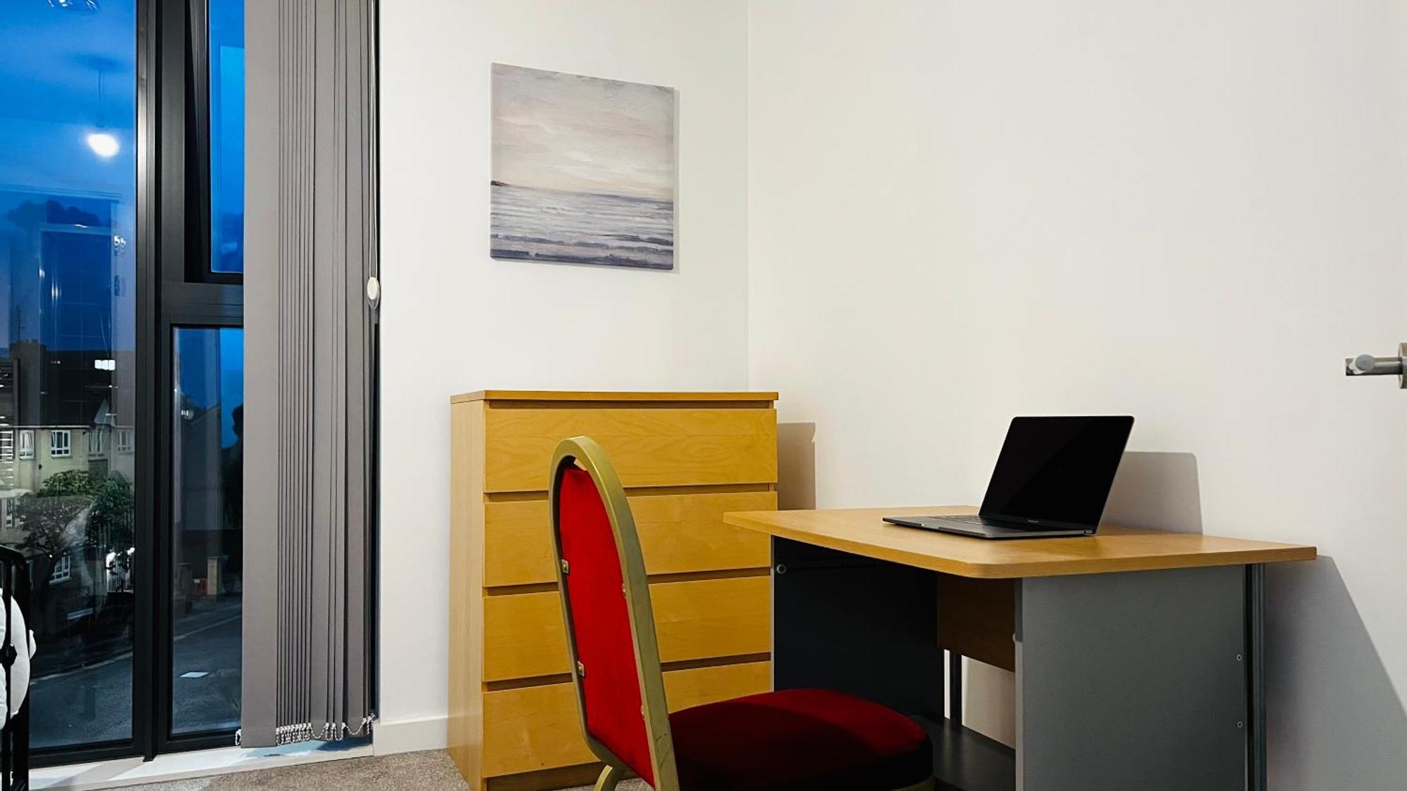 Last-Minute Specials L Book It Now L Sleeps Up To 4 L 2 Bed 2 Bath - Gym - Prime Birmingham Location L Jvt Short Lets ภายนอก รูปภาพ