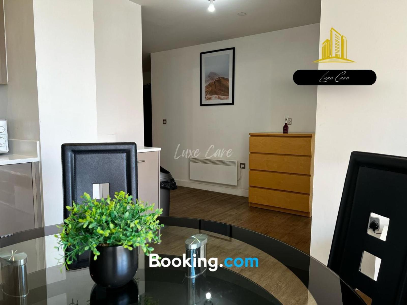 Last-Minute Specials L Book It Now L Sleeps Up To 4 L 2 Bed 2 Bath - Gym - Prime Birmingham Location L Jvt Short Lets ภายนอก รูปภาพ
