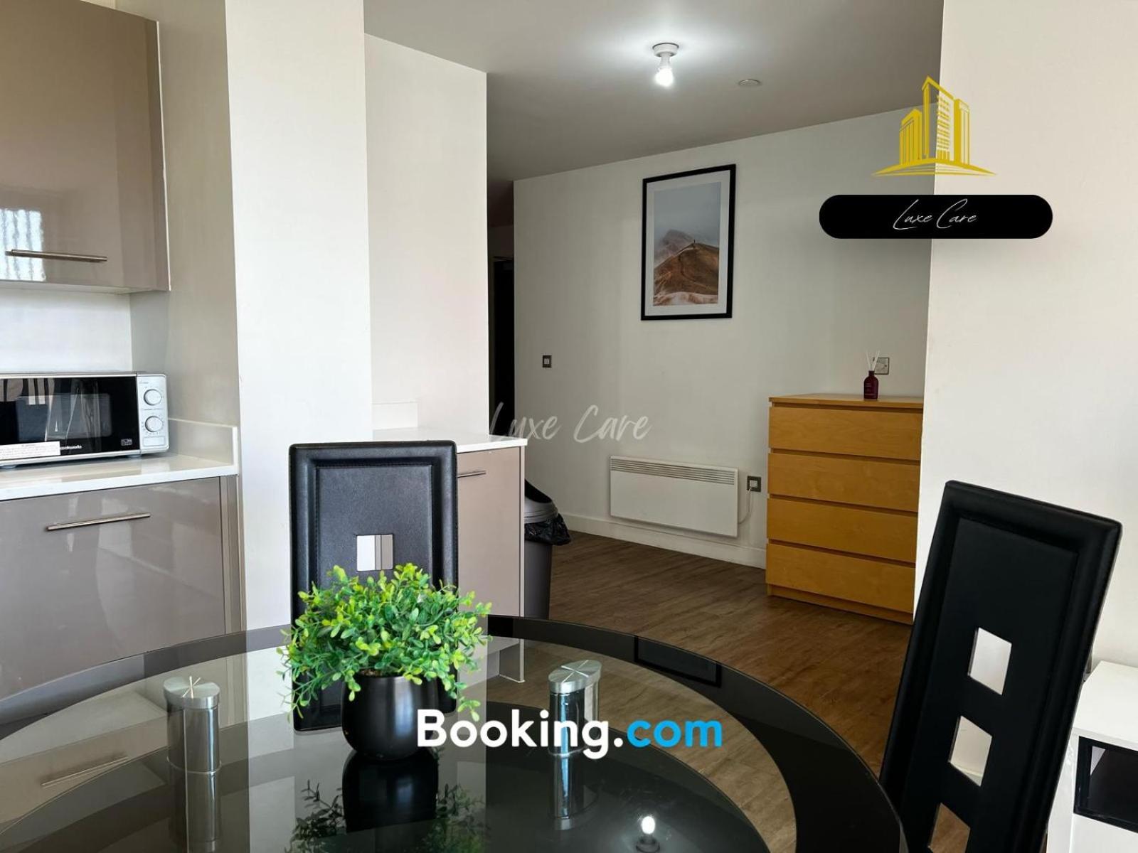 Last-Minute Specials L Book It Now L Sleeps Up To 4 L 2 Bed 2 Bath - Gym - Prime Birmingham Location L Jvt Short Lets ภายนอก รูปภาพ