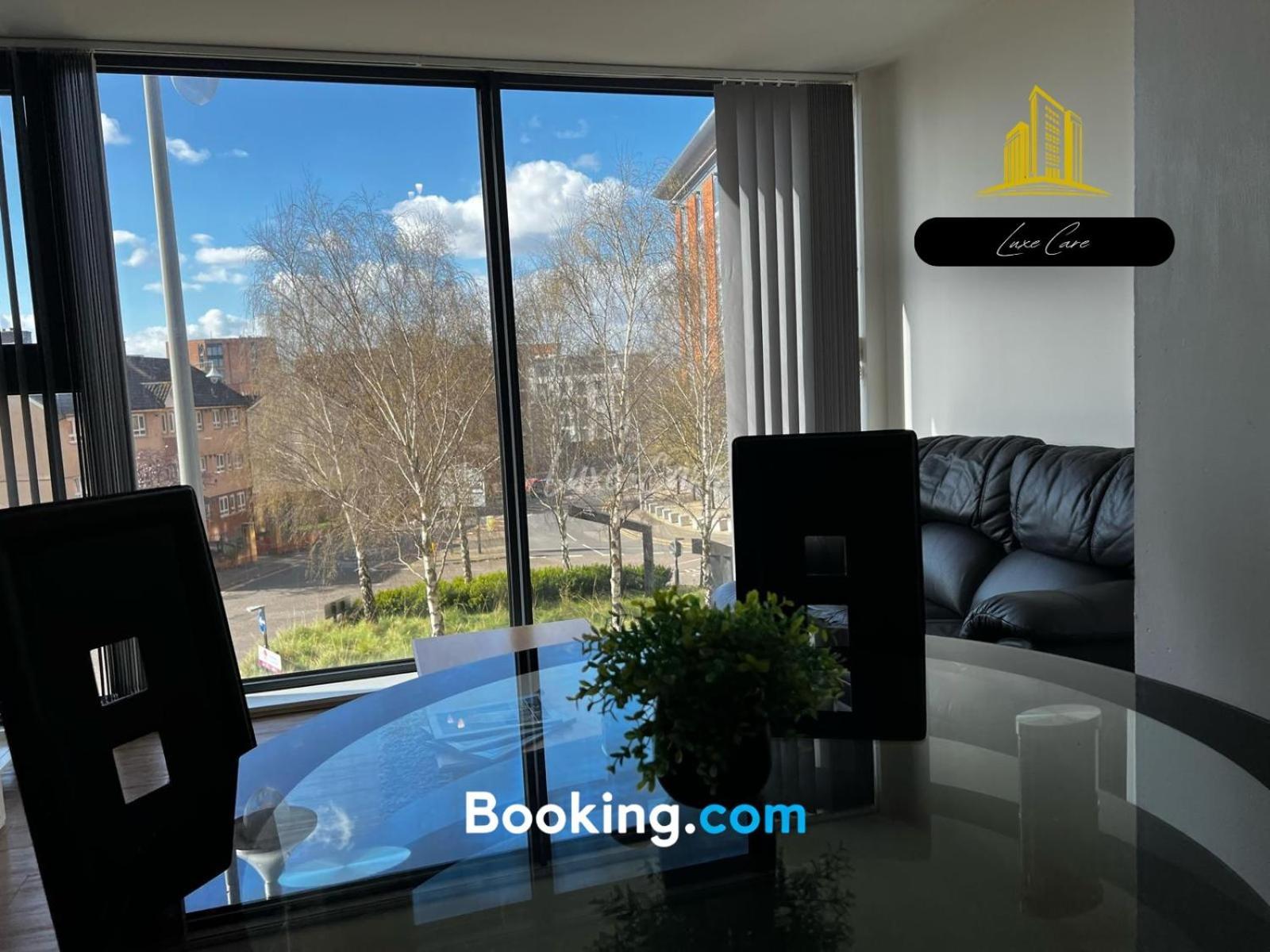 Last-Minute Specials L Book It Now L Sleeps Up To 4 L 2 Bed 2 Bath - Gym - Prime Birmingham Location L Jvt Short Lets ภายนอก รูปภาพ
